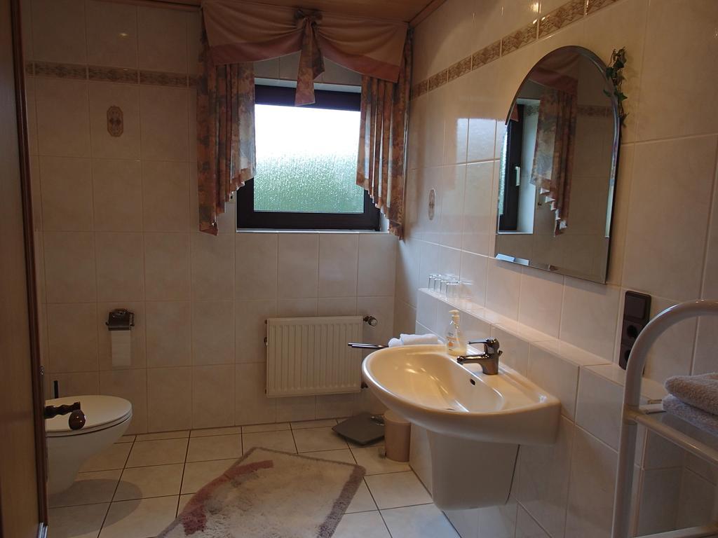 Ferienwohnung Meisenthal Naehe Nuerburgring Kelberg Room photo